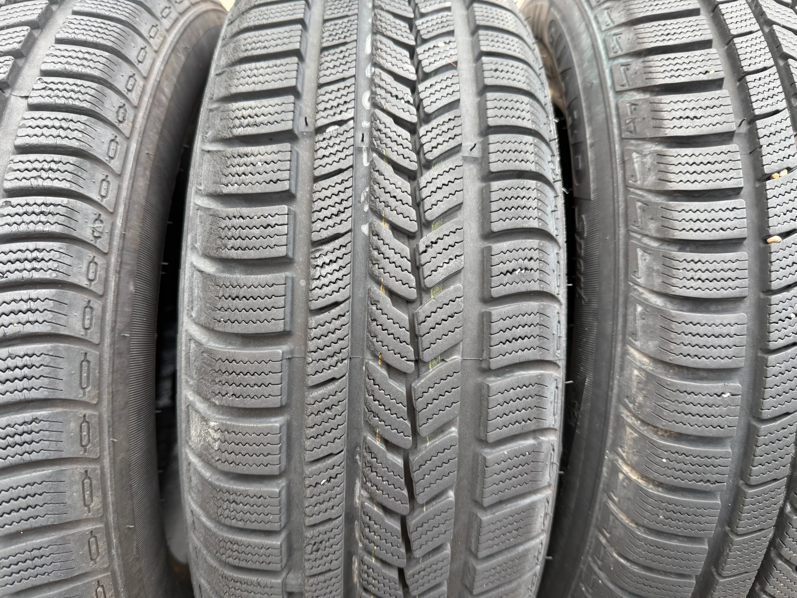 Гуми Зимни 185/60R14, снимка 5 - Гуми и джанти - 53932108