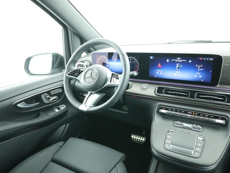 Mercedes-Benz V 300 d/FACELIFT/EXTRALONG/4M/AMG/AIRMATIC/360/AVANTGARD, снимка 14 - Автомобили и джипове - 46144529