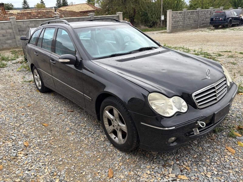 Mercedes-Benz C 220 2.2 CDI, снимка 3 - Автомобили и джипове - 47831941