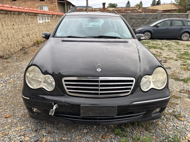 Mercedes-Benz C 220 2.2 CDI, снимка 2 - Автомобили и джипове - 47831941