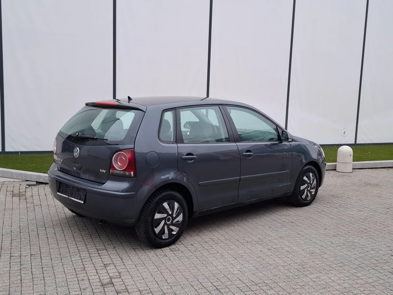 VW Polo 1.4(101кс)* * * FACELIFT* * * , снимка 11 - Автомобили и джипове - 48212139