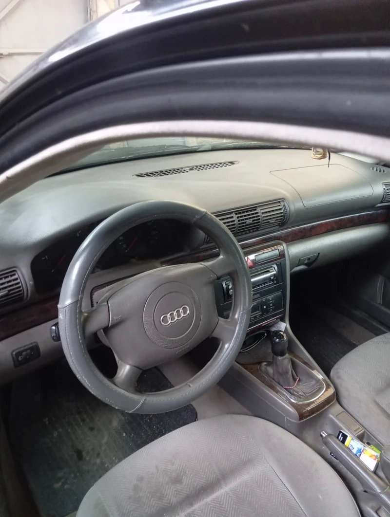 Audi A4, снимка 2 - Автомобили и джипове - 48251862