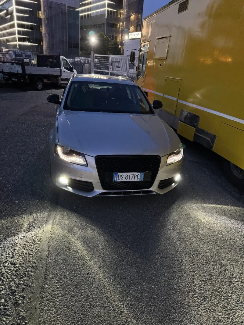 Audi A4 2, 0 TDI , снимка 4 - Автомобили и джипове - 48479334