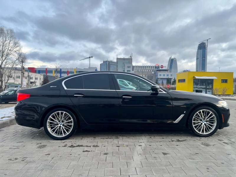 BMW 530E xDrive Plug-in Hybrid, снимка 8 - Автомобили и джипове - 48589275