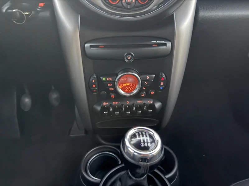 Mini Countryman Cooper ALL4; 1.6 D, снимка 9 - Автомобили и джипове - 52014735