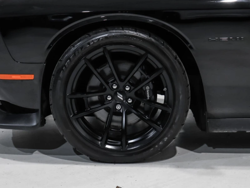 Dodge Challenger * R/T / Manual Transmission / Back Up Camera / Blu, снимка 9 - Автомобили и джипове - 52848497