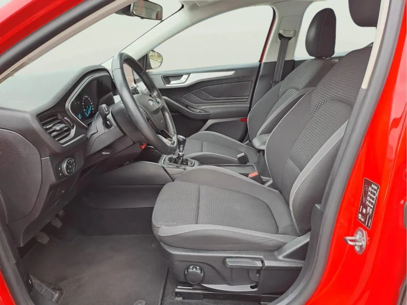 Ford Focus 1.0 Ecoboost, снимка 9 - Автомобили и джипове - 52879675