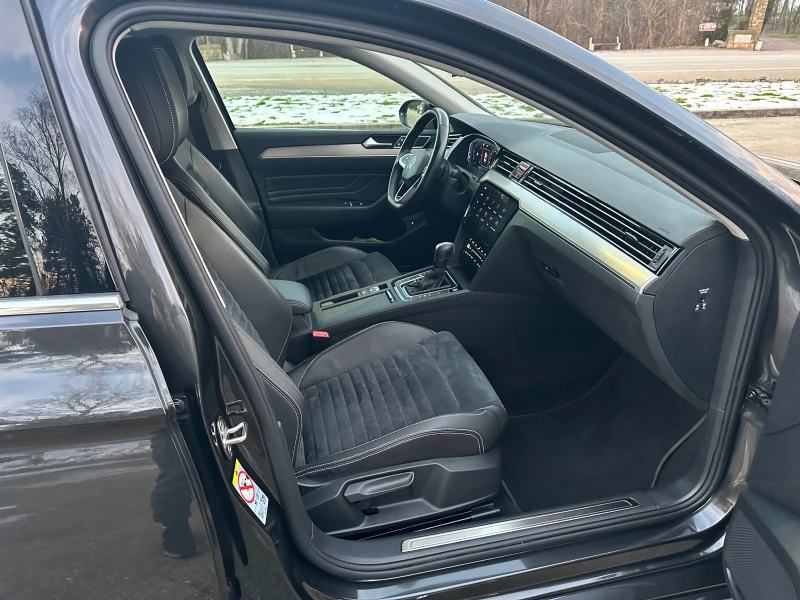 VW Passat 2.0TDI* 150kc* DSG* FaceLift* Led, снимка 14 - Автомобили и джипове - 52957306