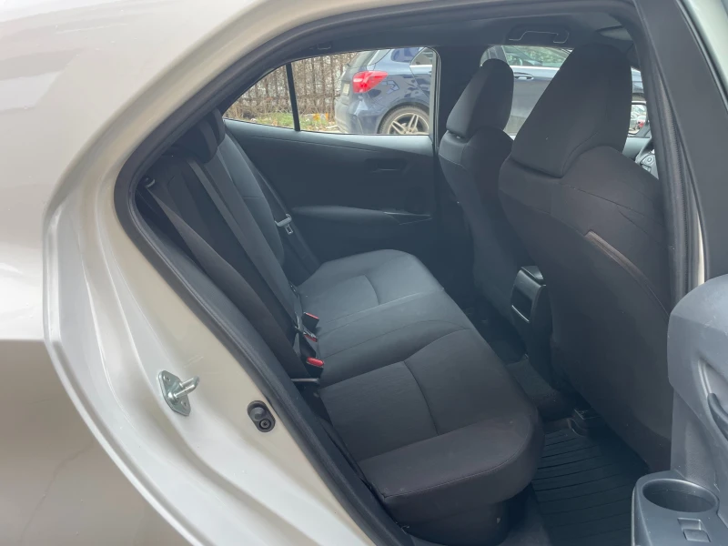 Toyota Corolla 1.8Hybrid e-CVT Comfort- в Гаранция, снимка 9 - Автомобили и джипове - 53565377
