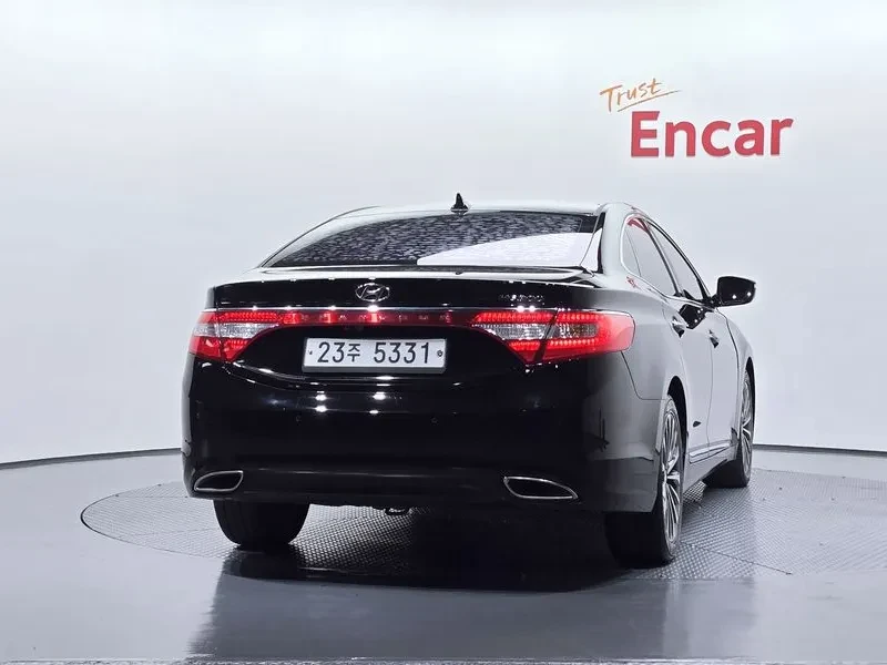 Hyundai Grandeur Hg300 Premium, снимка 4 - Автомобили и джипове - 53777988