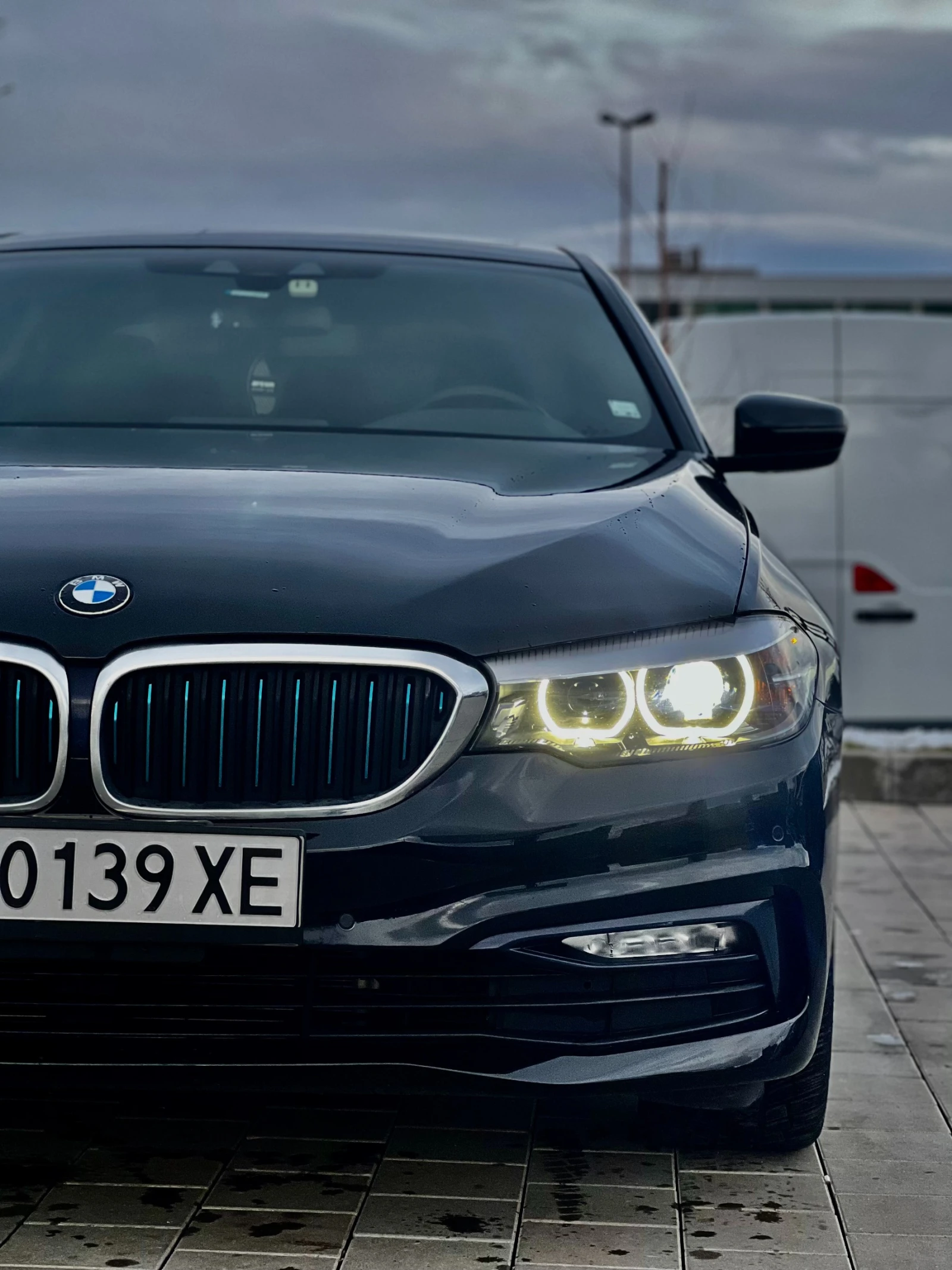 BMW 530E xDrive Plug-in Hybrid - изображение 10