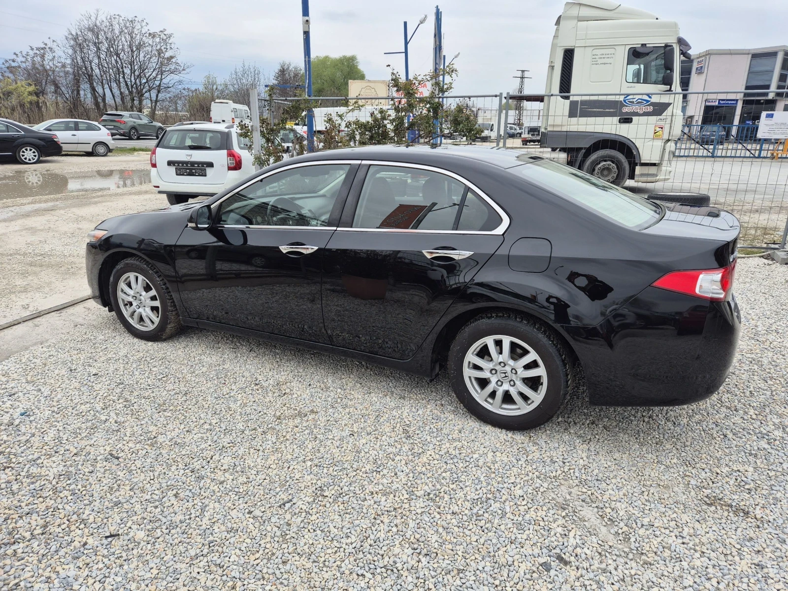 Honda Accord 2.0  - изображение 3