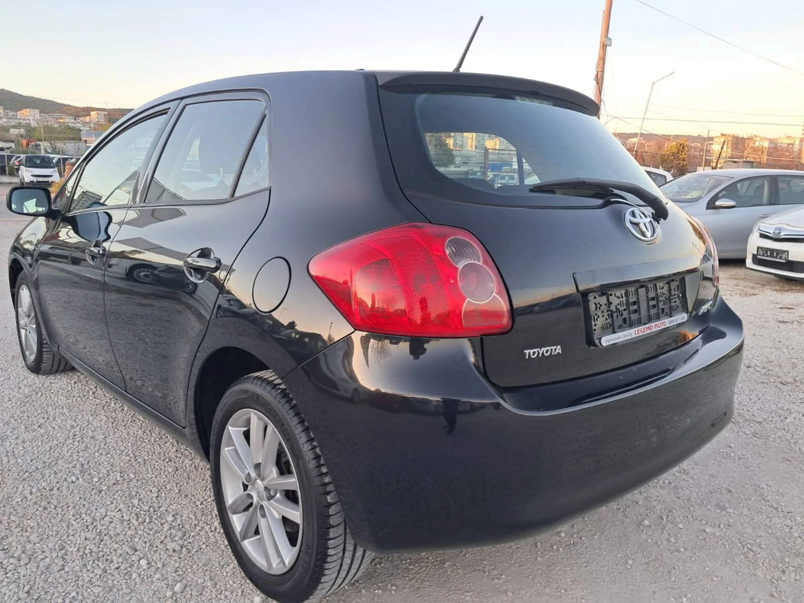 Toyota Auris 1.6 Бензин  - изображение 6