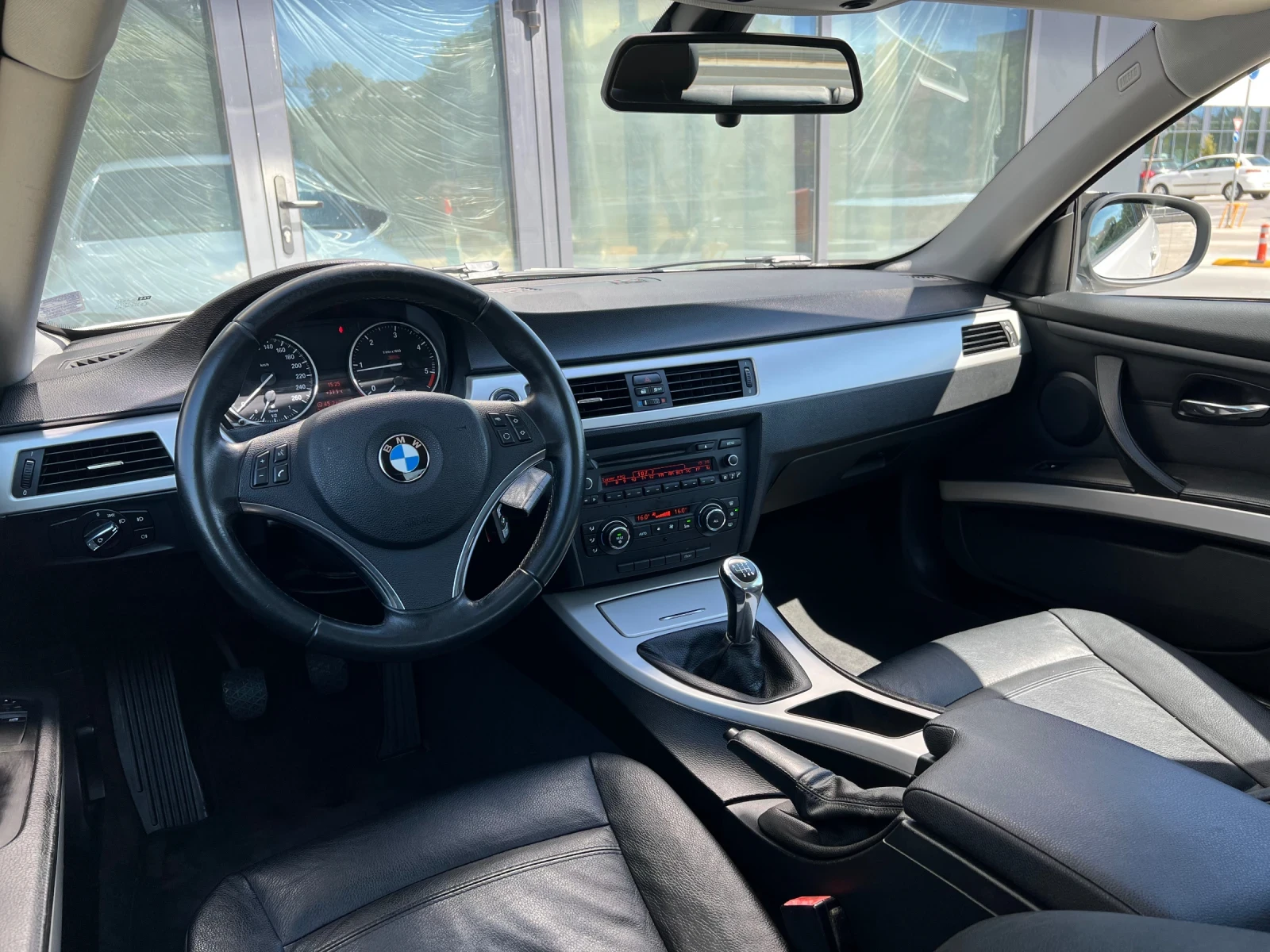BMW 320 M-Sport/Facelift/184к.с/Нови Вериги/Full/TOP/КАСКО - изображение 10