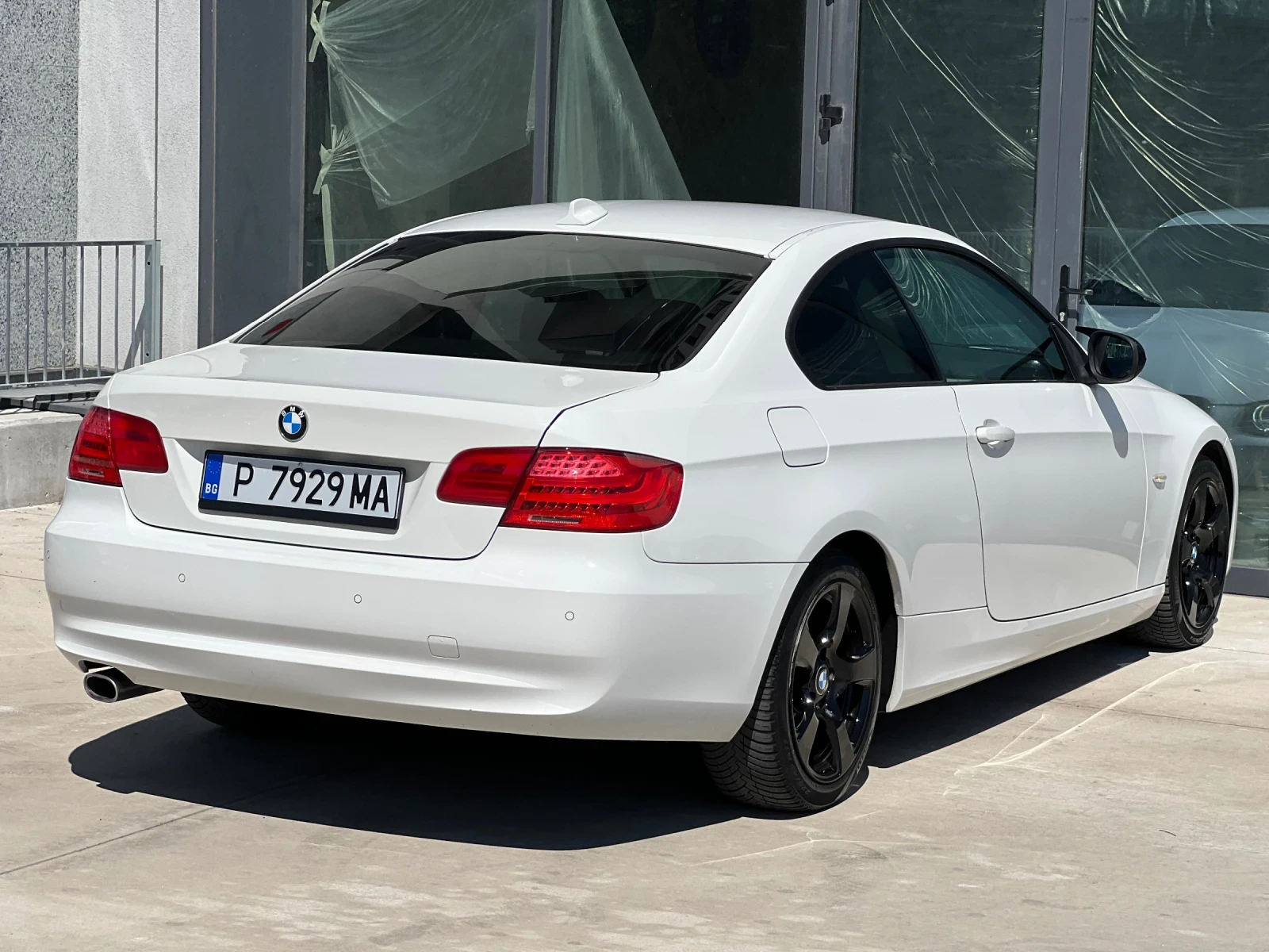 BMW 320 M-Sport/Facelift/184к.с/Нови Вериги/Full/TOP/КАСКО - изображение 8