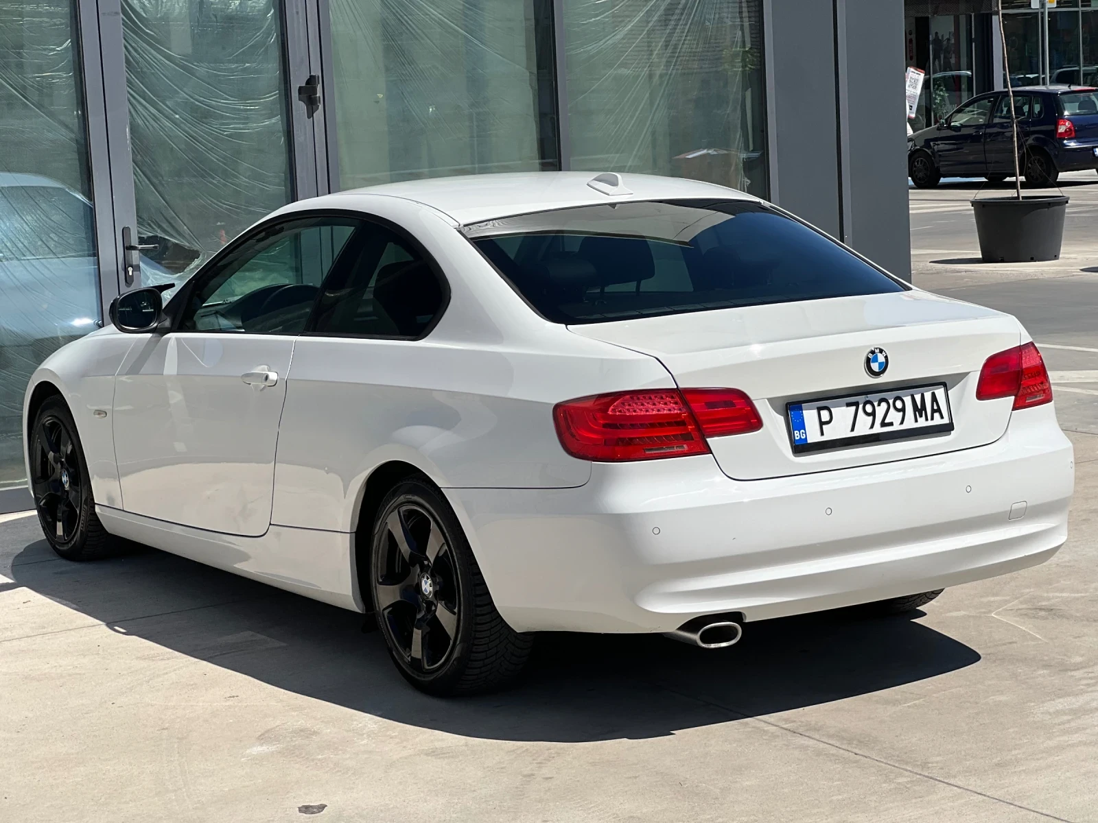 BMW 320 M-Sport/Facelift/184к.с/Нови Вериги/Full/TOP/КАСКО - изображение 7