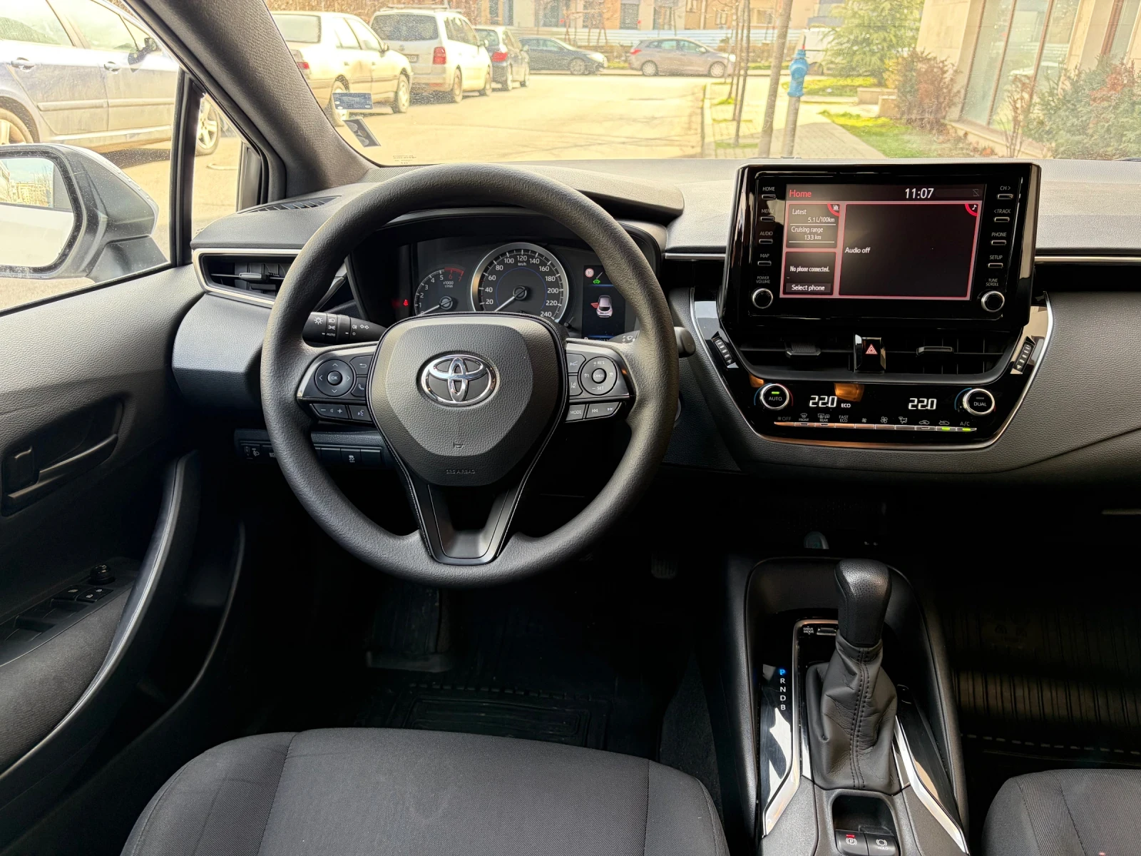 Toyota Corolla 1.8Hybrid e-CVT Comfort- в Гаранция, снимка 6 - Автомобили и джипове - 53565377