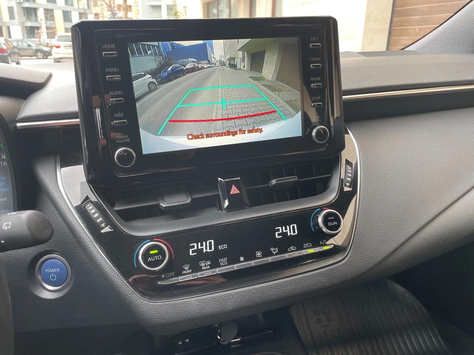 Toyota Corolla 1.8Hybrid e-CVT Comfort- в Гаранция - изображение 7