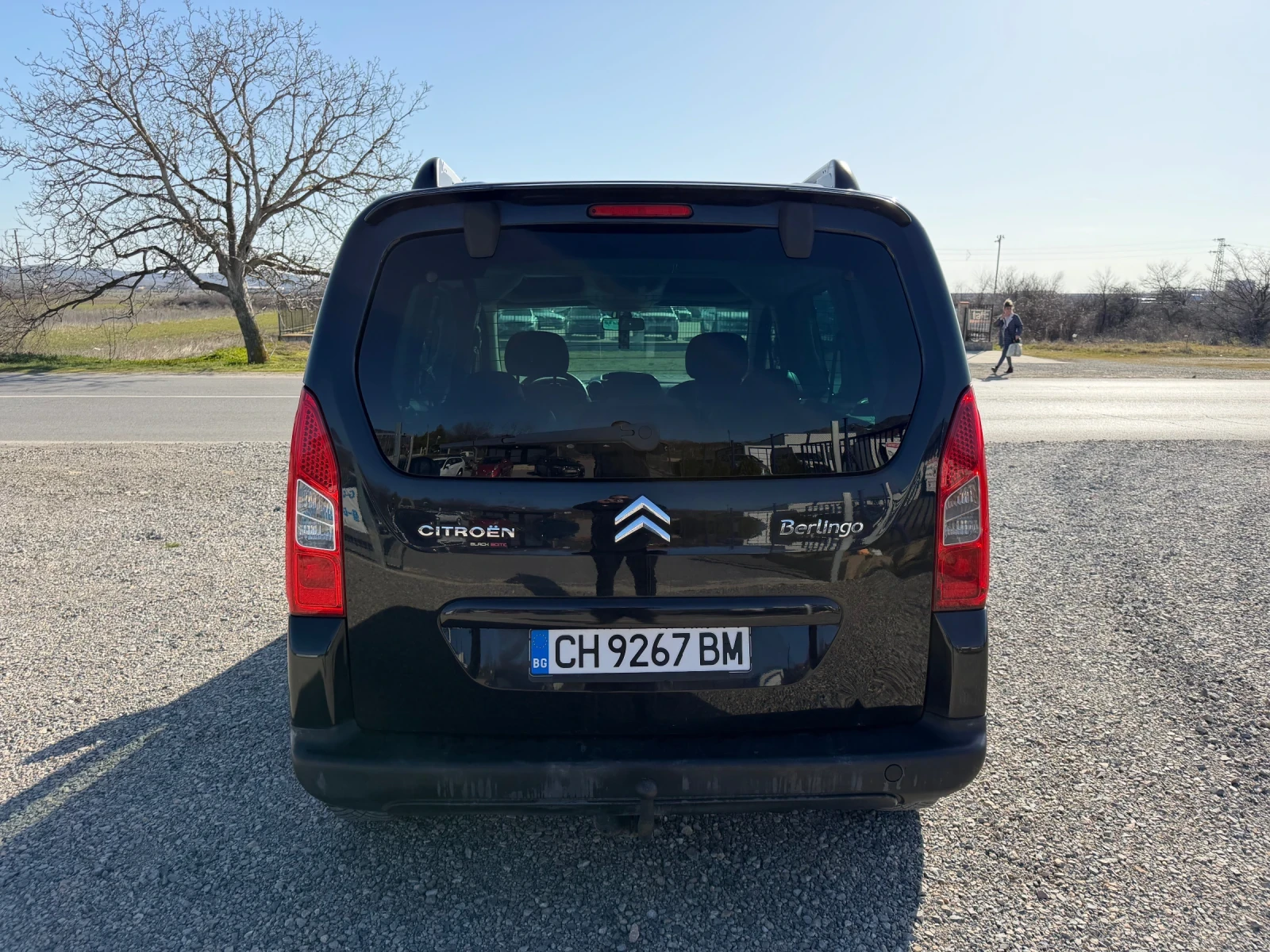 Citroen Berlingo 1.6/НАПЪЛНО ОБСЛУЖЕНА, снимка 5 - Автомобили и джипове - 53840235