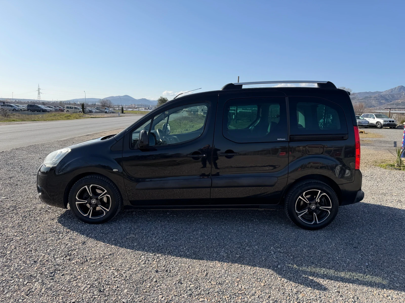 Citroen Berlingo 1.6/НАПЪЛНО ОБСЛУЖЕНА, снимка 7 - Автомобили и джипове - 53840235