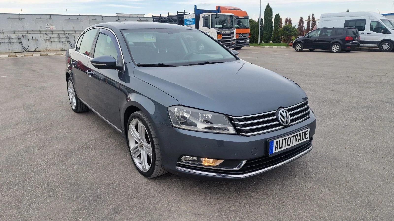 VW Passat 1.6TDI, снимка 3 - Автомобили и джипове - 54263202