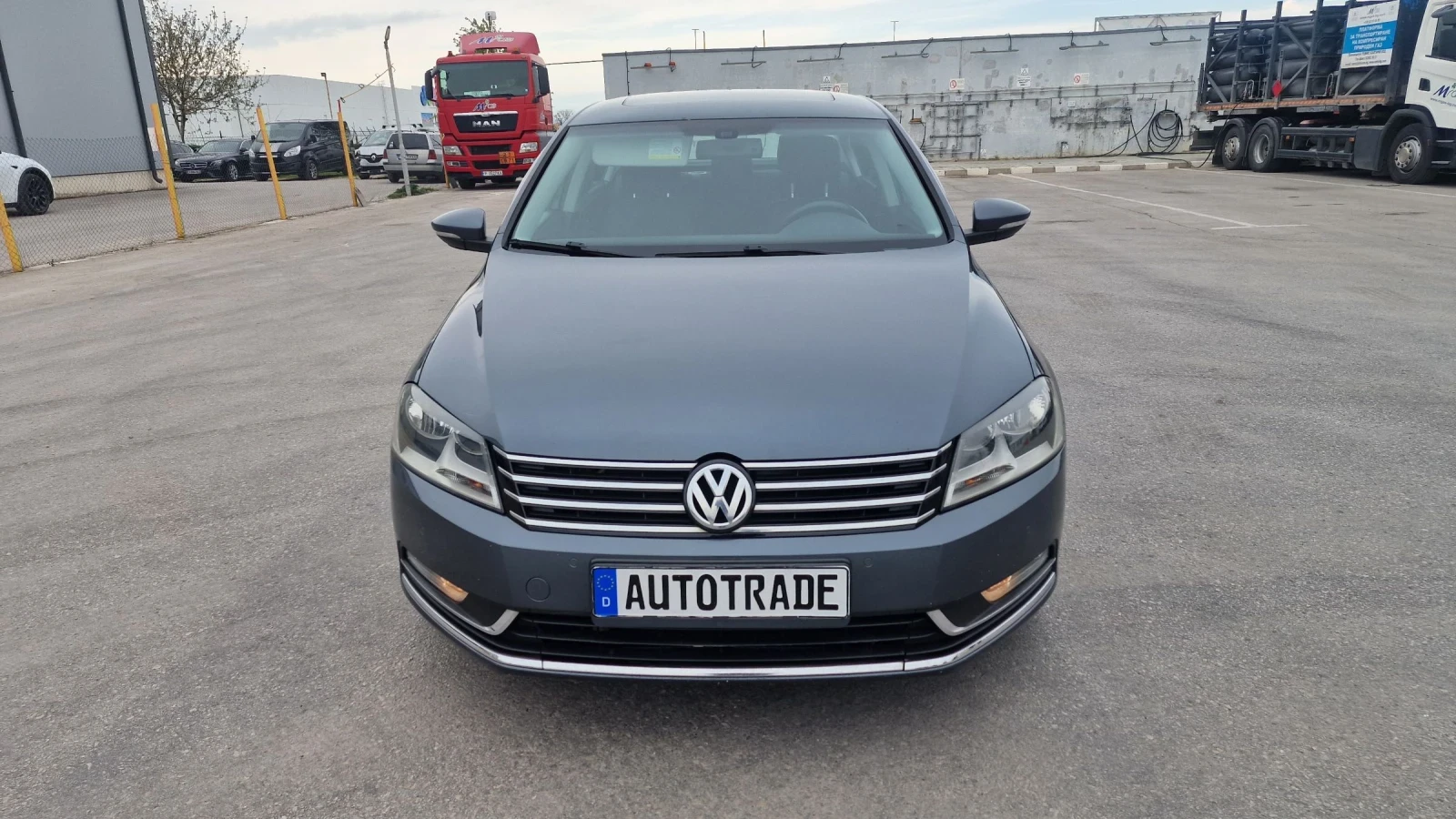 VW Passat 1.6TDI, снимка 2 - Автомобили и джипове - 54263202
