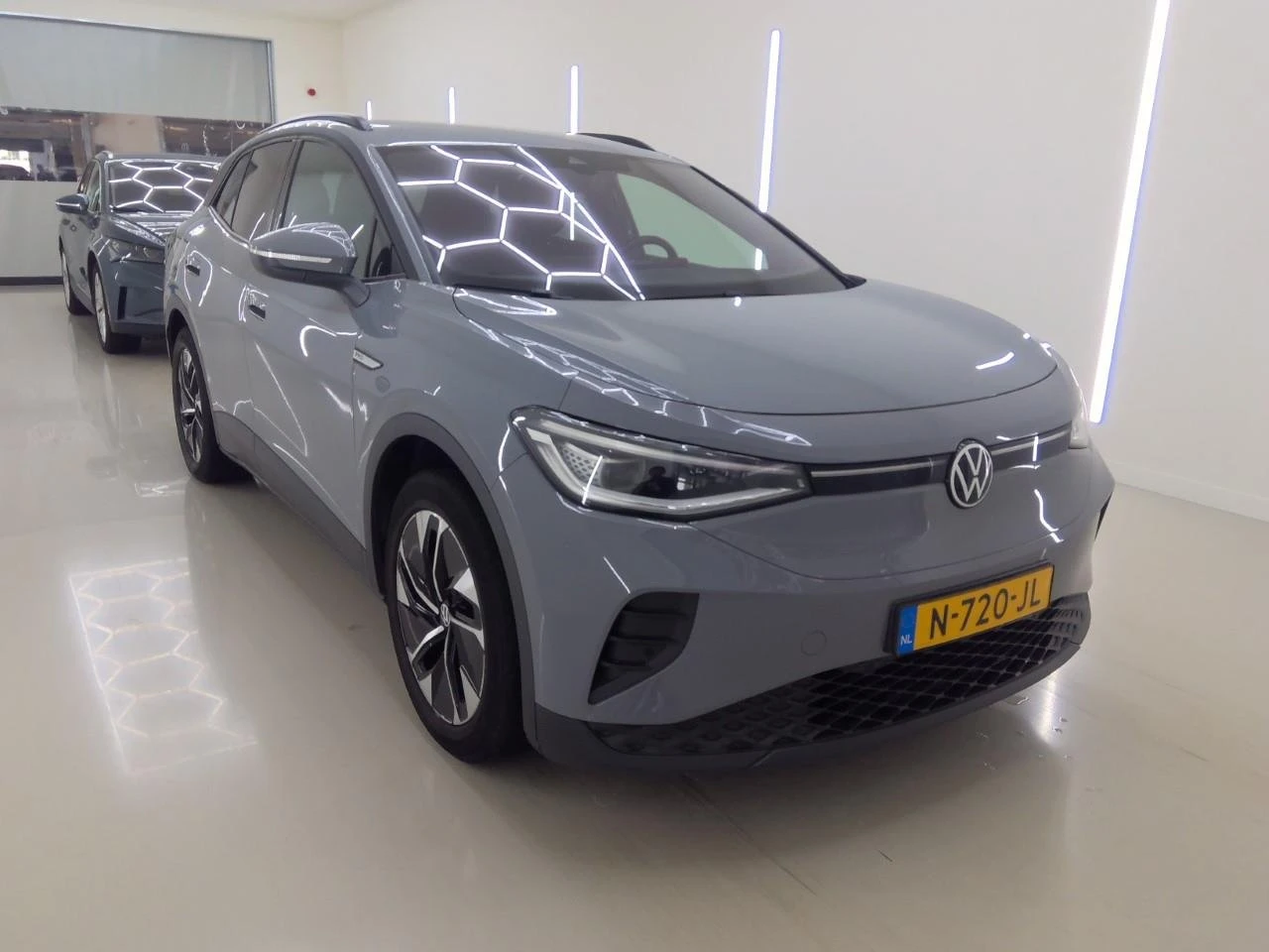 VW ID.4 -PRO-82kwh-iq LED-Distronik-Europe-SOH 93.77%-, снимка 2 - Автомобили и джипове - 54974655