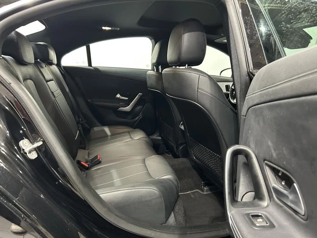 Mercedes-Benz CLA * KEYLESS * AWD * Автокредит * (Цена до България), снимка 8 - Автомобили и джипове - 55572808