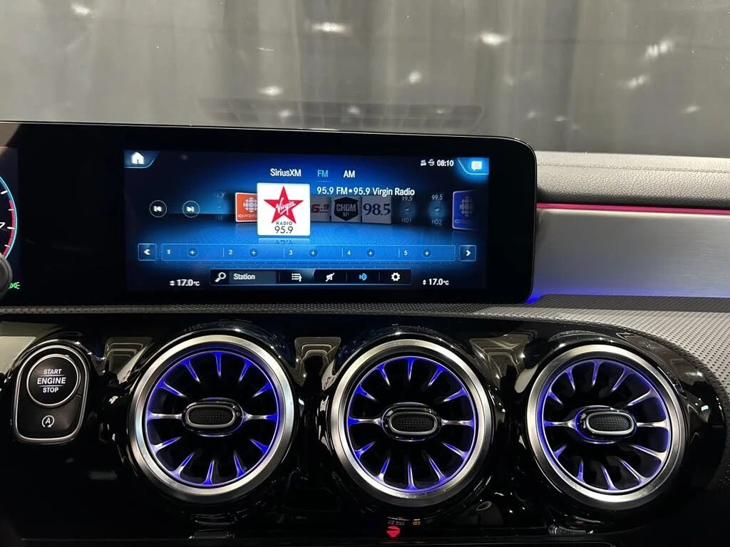 Mercedes-Benz CLA * KEYLESS * AWD * Автокредит * (Цена до България), снимка 16 - Автомобили и джипове - 55572808