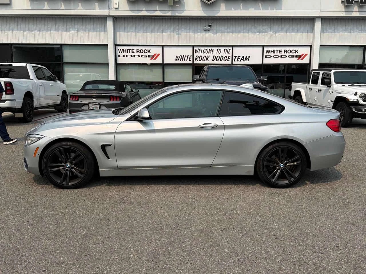 BMW 428 428i xDrive / HUD / Harman Kardon / CARFAX / , снимка 2 - Автомобили и джипове - 55677610
