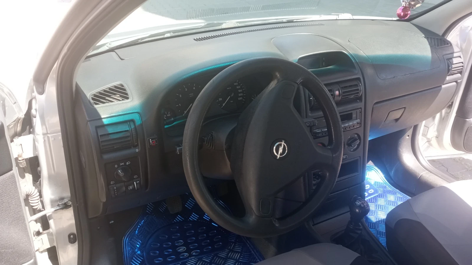 Opel Astra, снимка 12 - Автомобили и джипове - 55737466