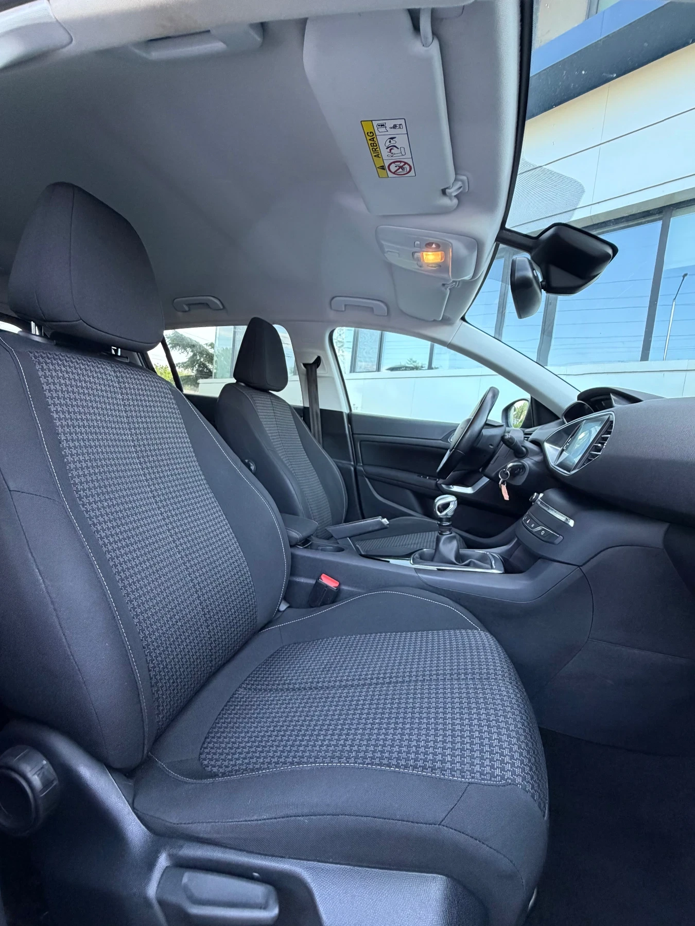 Peugeot 308 1.6 HDi  120ps Style, снимка 11 - Автомобили и джипове - 55962635