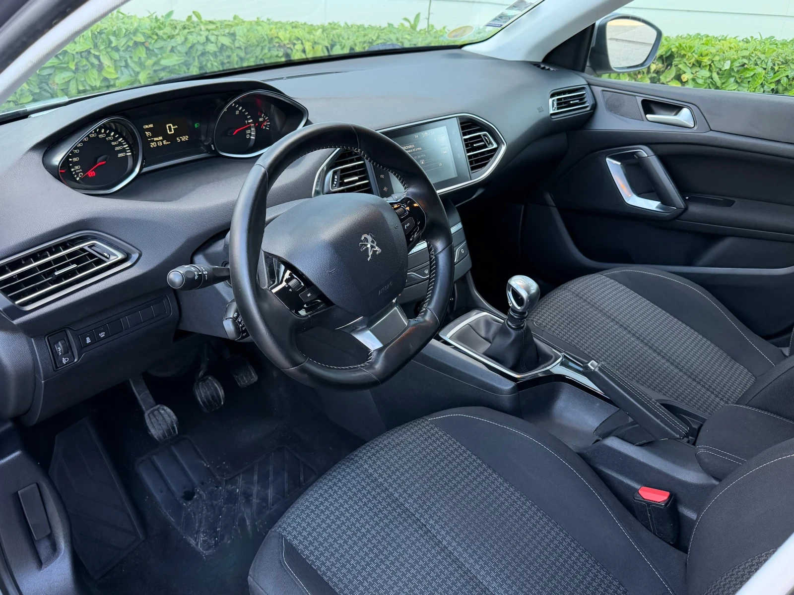 Peugeot 308 1.6 HDi  120ps Style, снимка 8 - Автомобили и джипове - 55962635