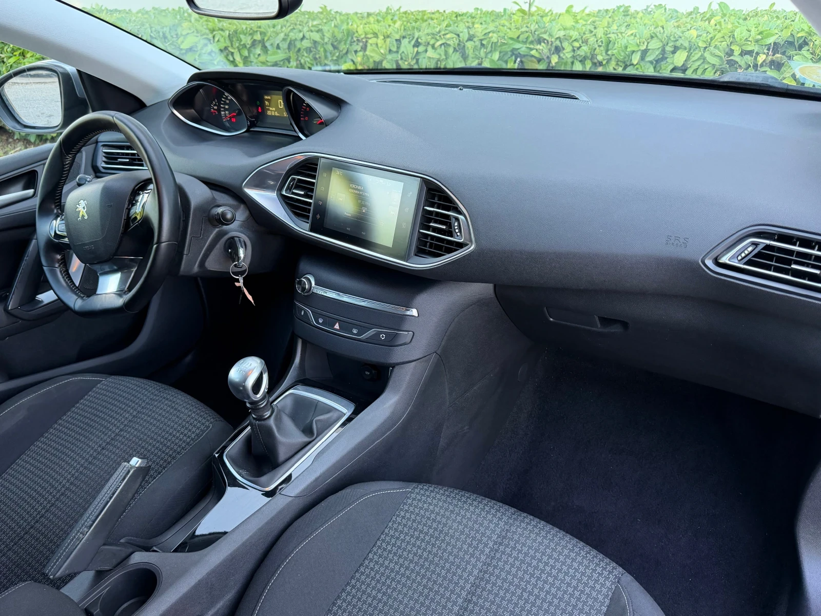 Peugeot 308 1.6 HDi  120ps Style, снимка 10 - Автомобили и джипове - 55962635
