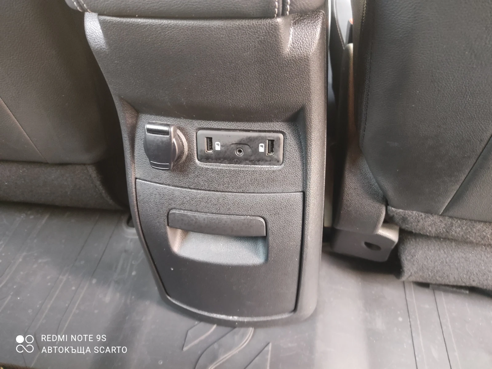 Renault Scenic Limited, 1.3i/116kc, 2018г., снимка 10 - Автомобили и джипове - 56038716