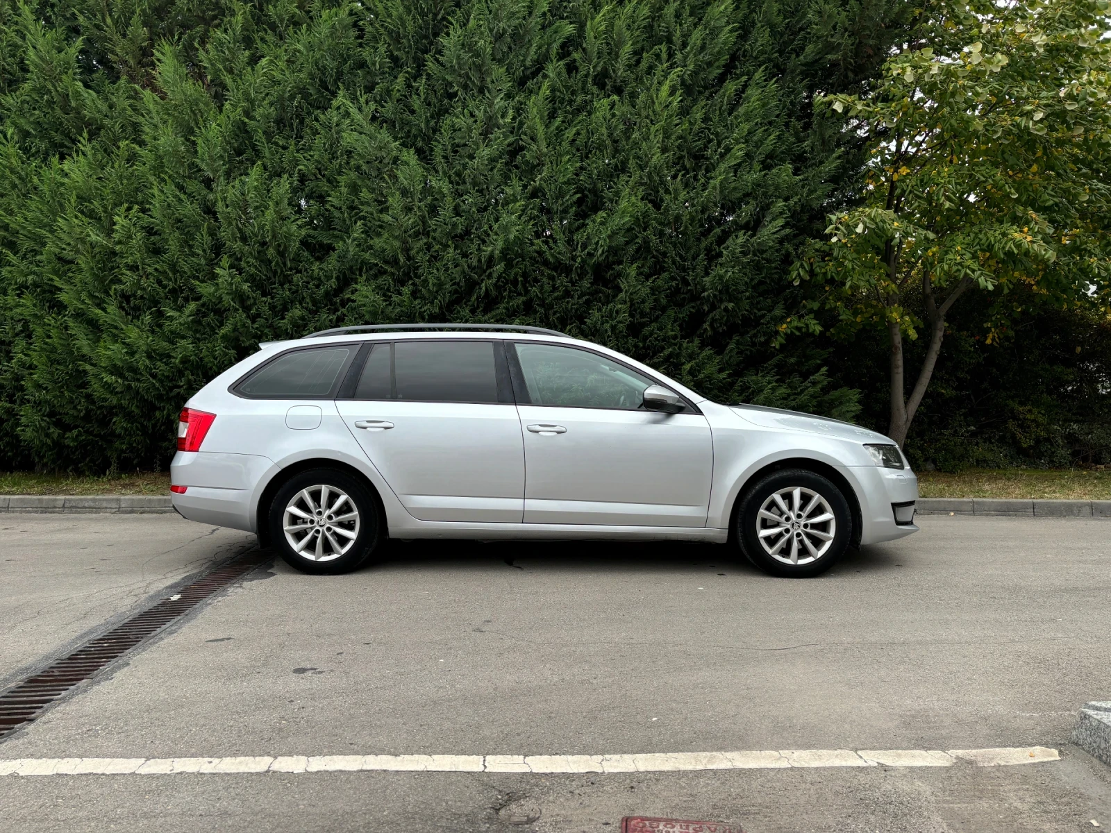 Skoda Octavia 2.0 tdi 150 hp, снимка 4 - Автомобили и джипове - 56157537