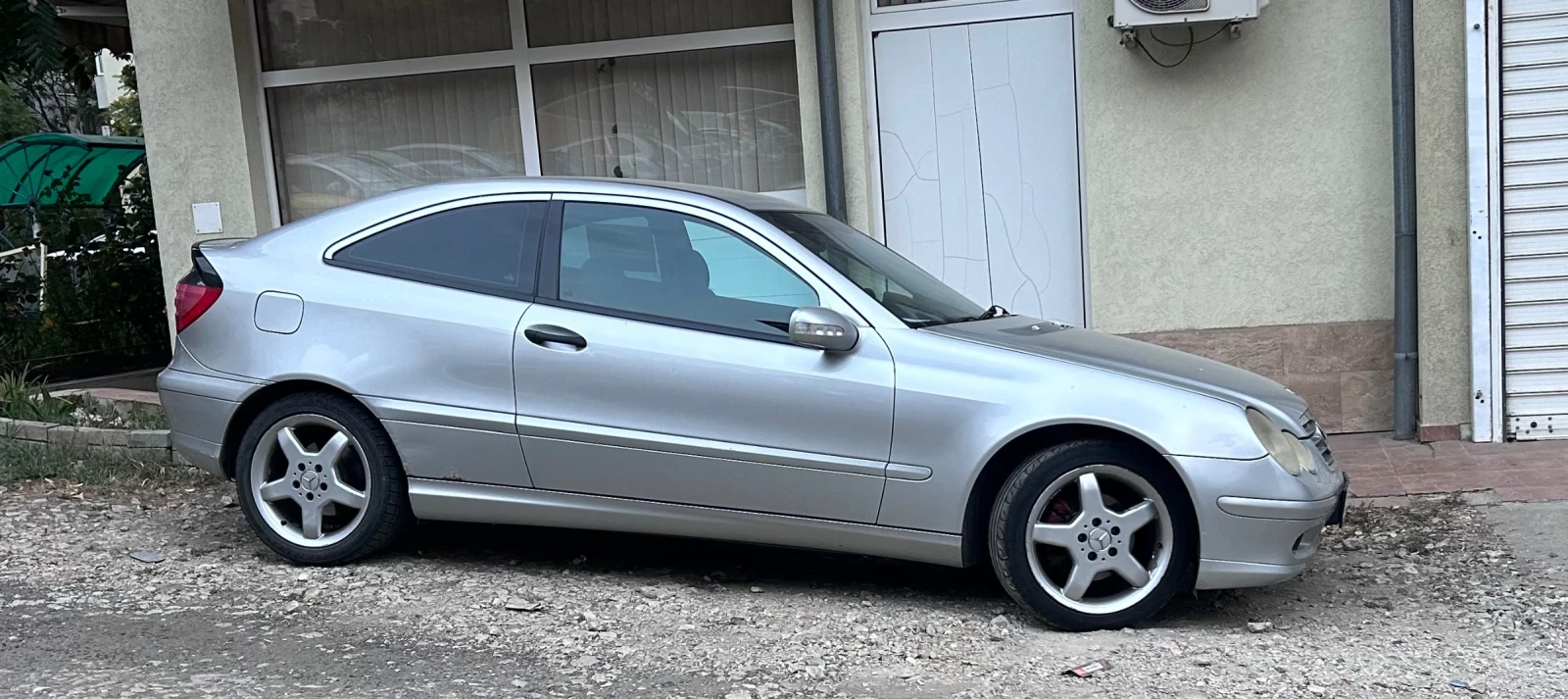 Mercedes-Benz C 220, снимка 2 - Автомобили и джипове - 56253855