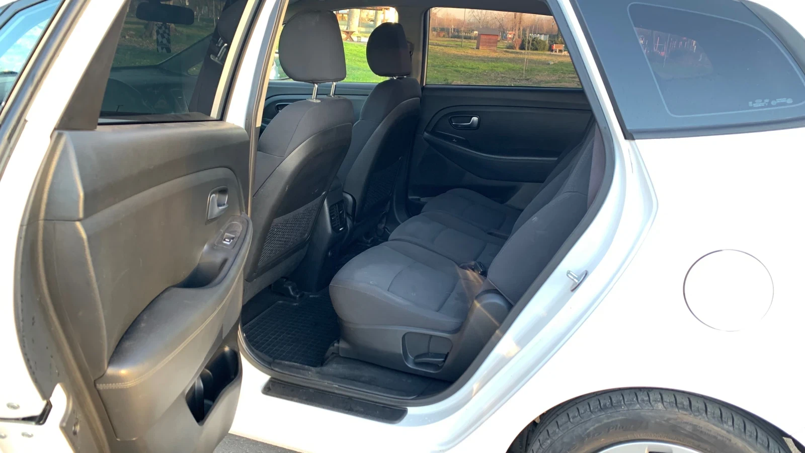 Kia Carens 1.6 | Mobile.bg � ����������� 12