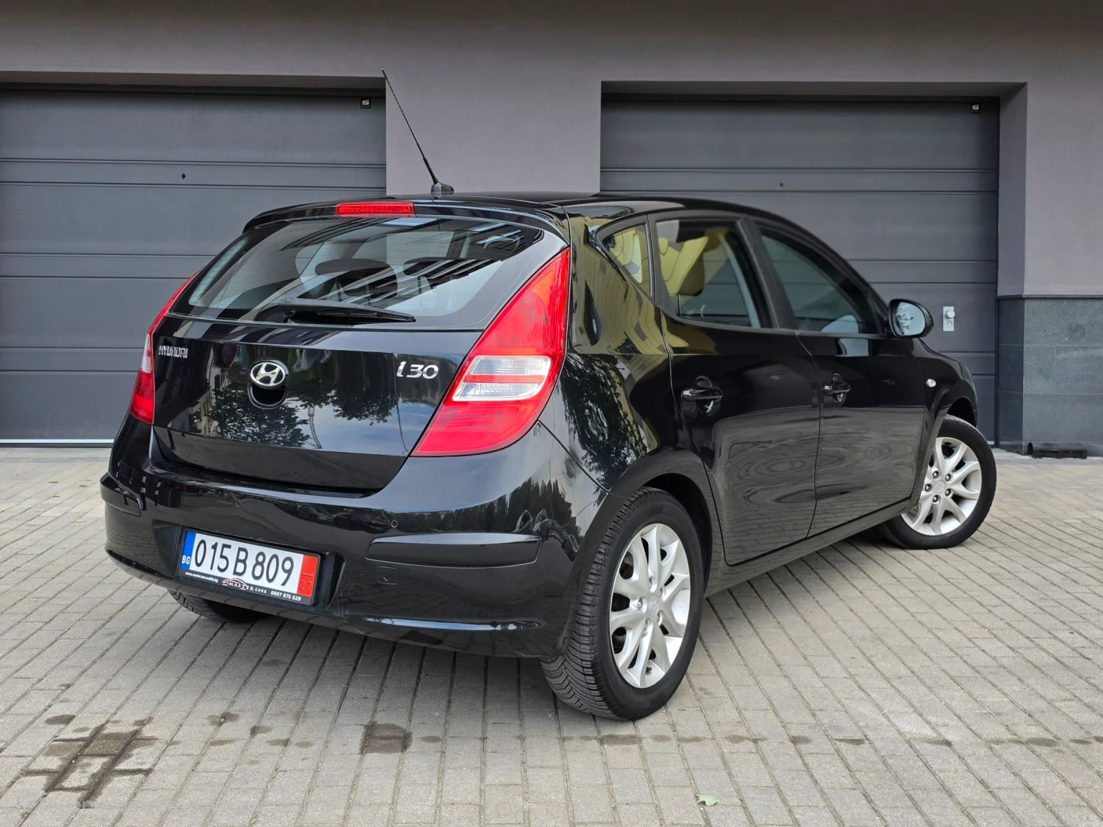 Hyundai I30 1.6, снимка 4 - Автомобили и джипове - 56532423