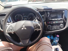 Mitsubishi Outlander 2.0i Phev-4wd /Auto/Navi/Koja/Camera/Xenon/L | Auto.bg — изображение 10