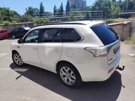 Mitsubishi Outlander 2.0i Phev-4wd /Auto/Navi/Koja/Camera/Xenon/L | Auto.bg — изображение 4