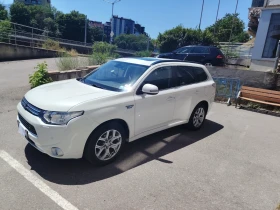 Mitsubishi Outlander 2.0i Phev-4wd /Auto/Navi/Koja/Camera/Xenon/L | Auto.bg — изображение 3