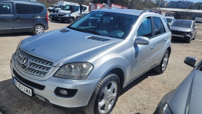 Mercedes-Benz ML 320 3.2 airmatic, снимка 2 - Автомобили и джипове - 47798713