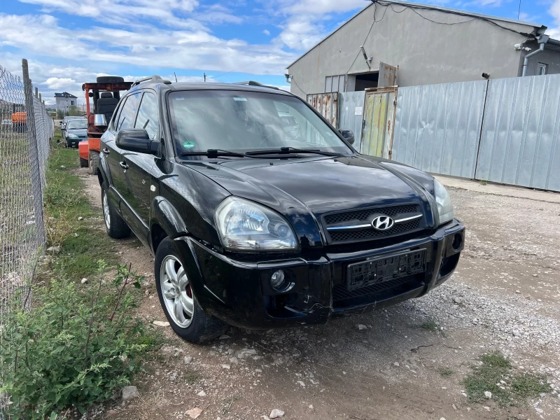 Hyundai Tucson 2.0CRDI, снимка 4 - Автомобили и джипове - 47260506