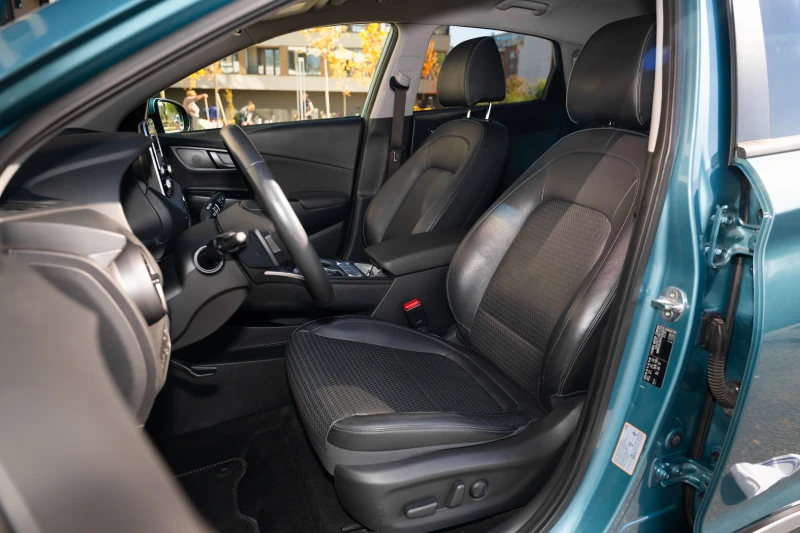 Hyundai Kona PREMIUM* 64KW* НОВА БАТЕРИЯ* ЛИЗИНГ* , снимка 6 - Автомобили и джипове - 52141499