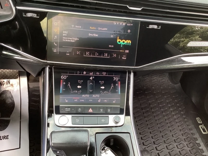 Audi Q8 Пътува към България* PREMIUM + * Подгрев* PANO* Ка, снимка 10 - Автомобили и джипове - 52317869