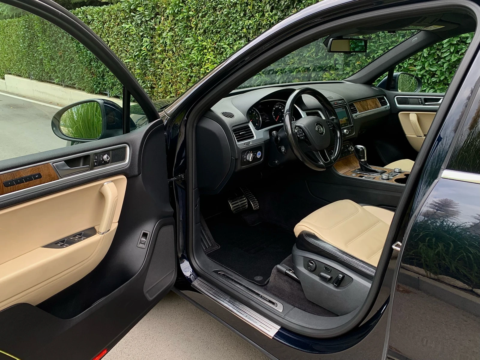 VW Touareg 4.2TDI Exclusive Face Distronic   360* | Mobile.bg   6