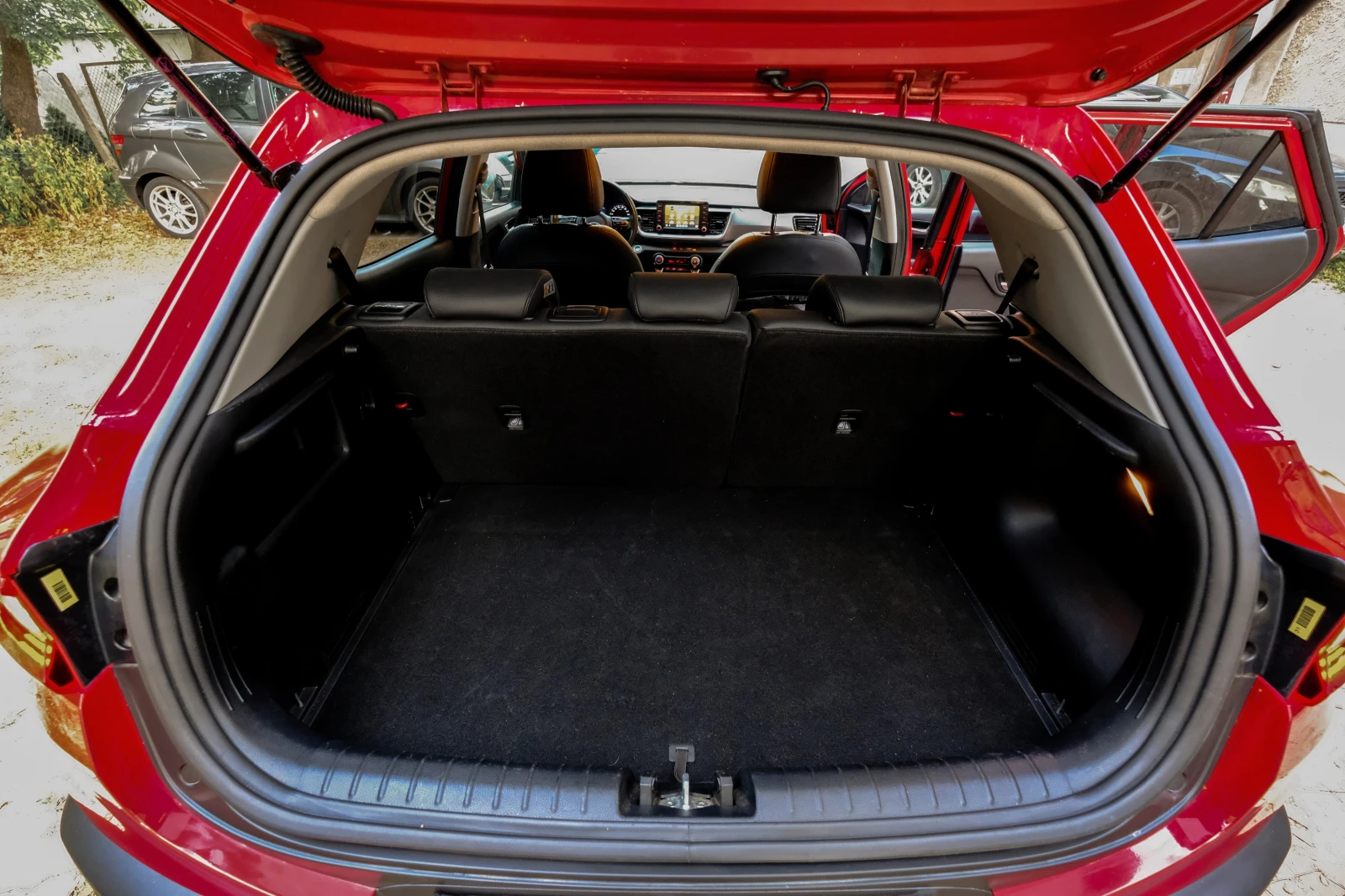 Kia Stonic Platinum CRDi - изображение 4