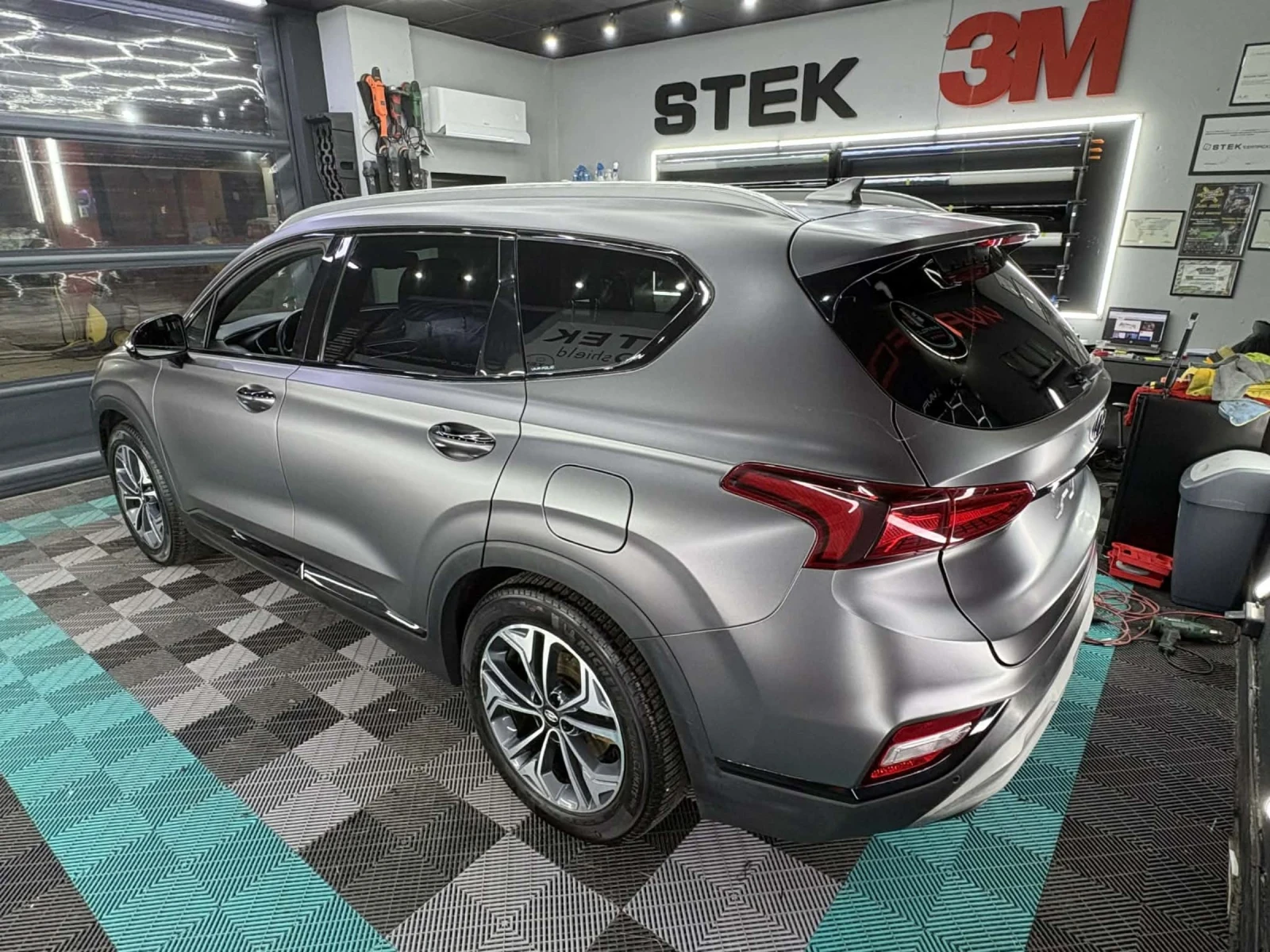 Hyundai Santa fe  2.2 CRDi 4x4 Premium Панорама / 360  / Кожа / Ада, снимка 4 - Автомобили и джипове - 53953910