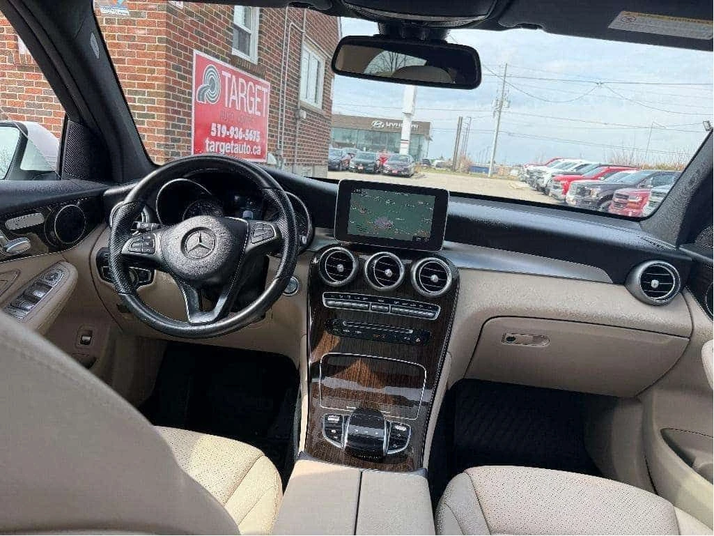 Mercedes-Benz GLC 300 * 300 4M * CARFAX * БЕЗ ПЪРВОНАЧАЛНА ВНОСКА, снимка 10 - Автомобили и джипове - 54544063